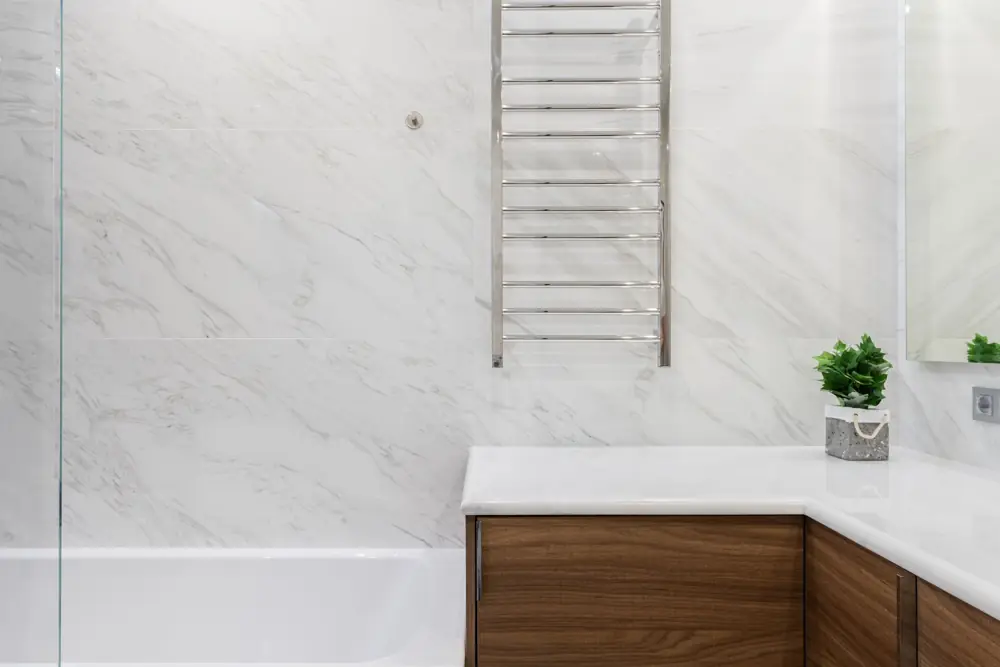 Bathroom Remodel DIY vs Contractor