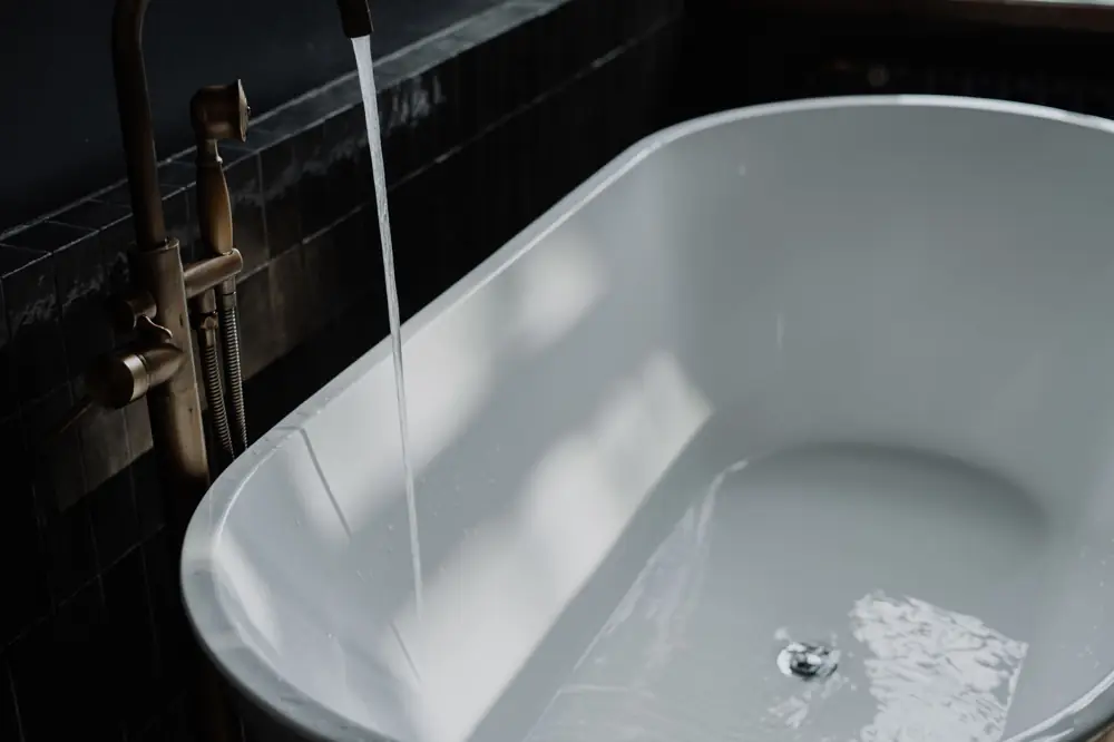 Freestanding vs Built-In Tub Cost