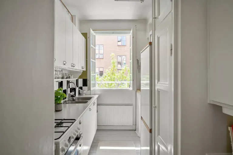 Small Galley Kitchen Remodel - Small Galley Kitchen Remodel Cost Auckland New Zealand