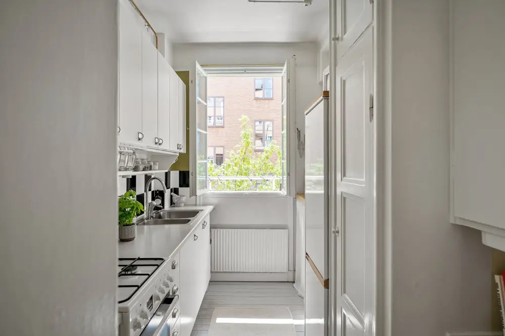 Small Galley Kitchen Remodel - Small Galley Kitchen Remodel Cost Auckland New Zealand